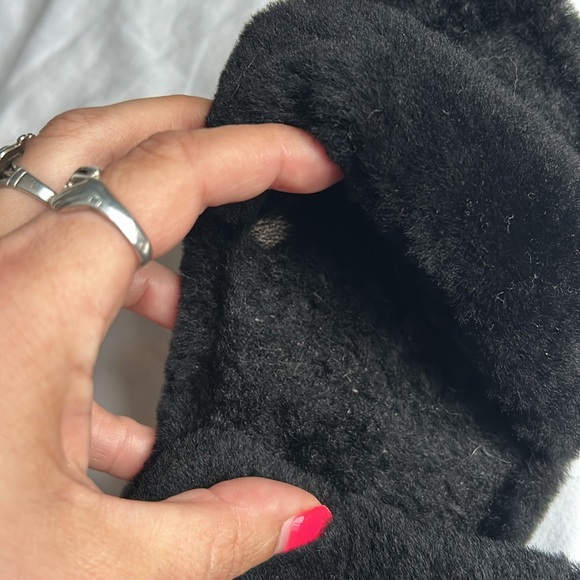 UGG ‘FUZZ YEAH’ SHEEPSKIN SLIDE/SLIPPERS - SIZE 9 - Picture 11 of 14